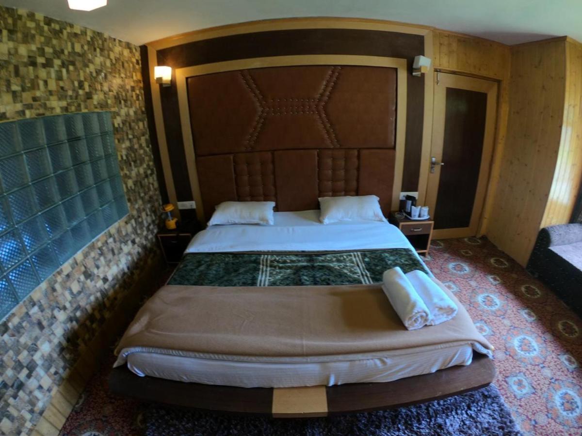 Hotel Akbar Sonāmarg エクステリア 写真