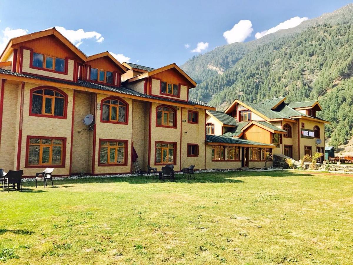 Hotel Akbar Sonāmarg エクステリア 写真