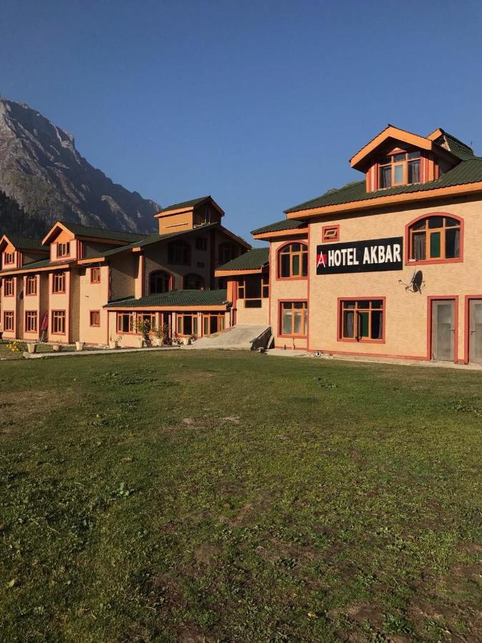 Hotel Akbar Sonāmarg エクステリア 写真