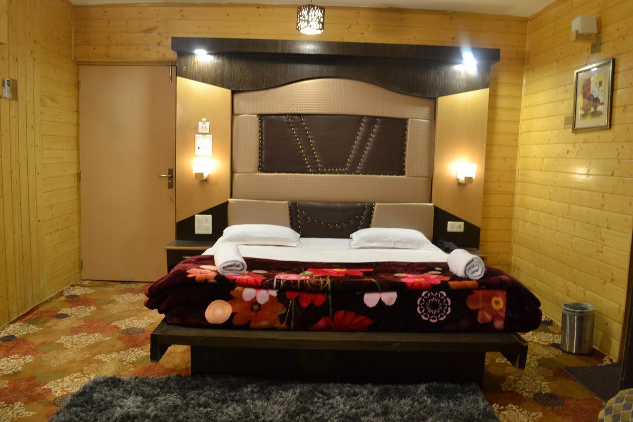 Hotel Akbar Sonāmarg エクステリア 写真