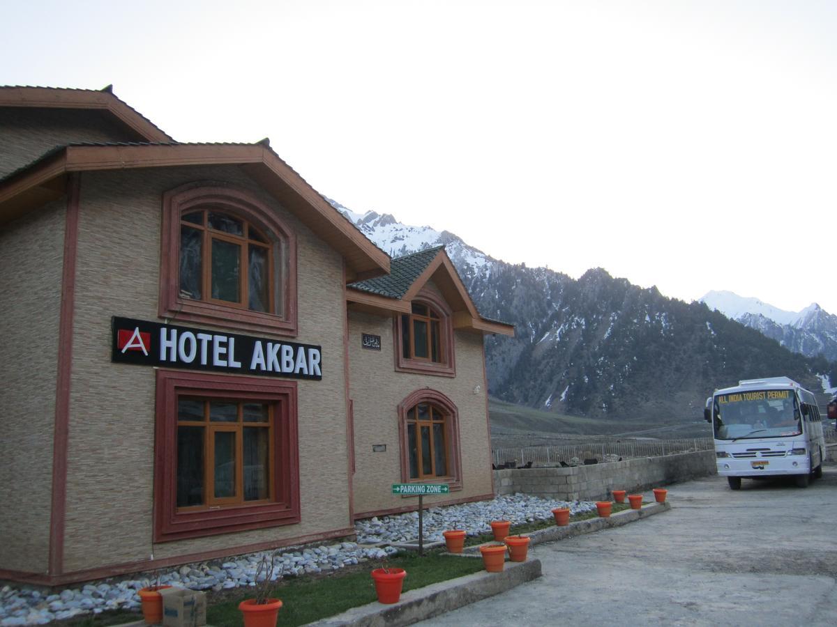 Hotel Akbar Sonāmarg エクステリア 写真